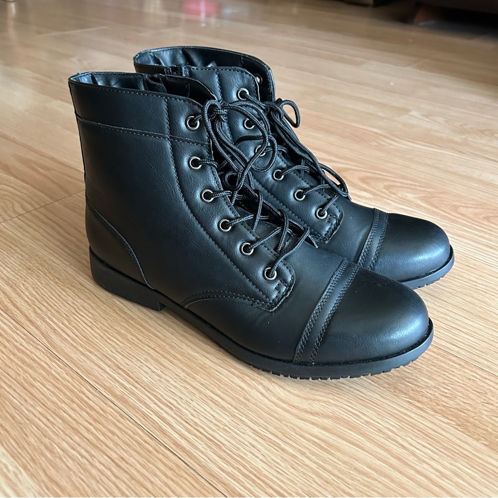 Tredsafe Willow High Laced Slip Resistant Boots Women’s 10